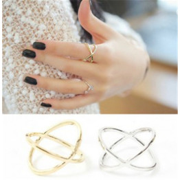Fashionable Crossover Ring